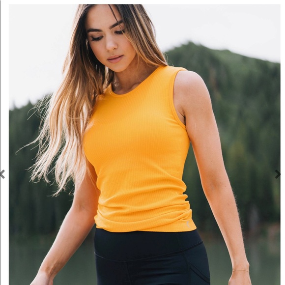 ZYIA Tops - NWOT Sunset Parallel Tank